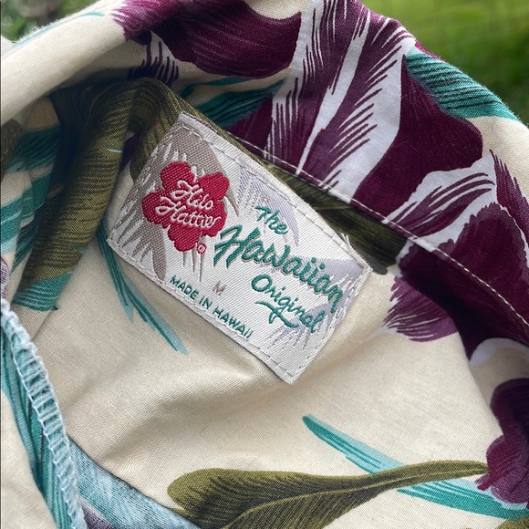 Tropical Floral Orchid Button-Up Shirt - Picture 14 of 14